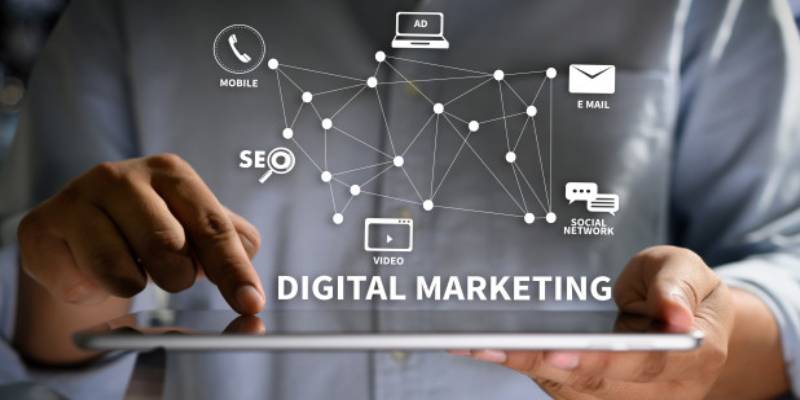 How does Digital Marketing 