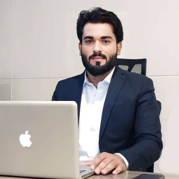 Pakistan's Digital Marketing Expert in SEO,SEM,SMM - M Eassa